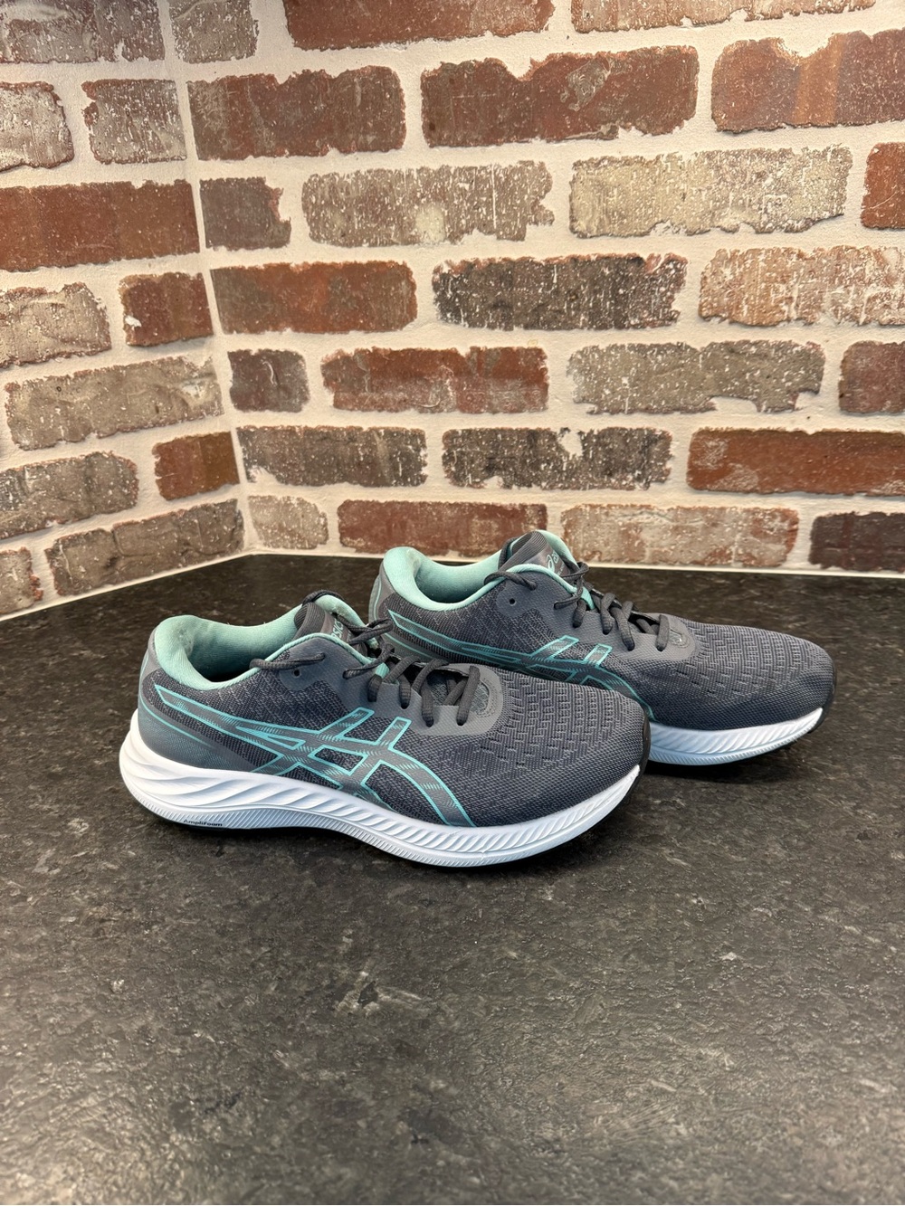 ASICS Gel-Excite 9 Women's Gray and Teal Running Shoes, Size 10